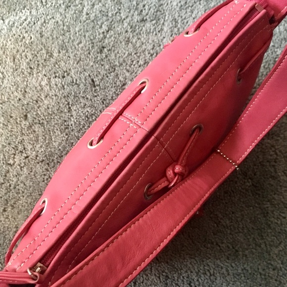 Tignanello Small Pink Leather Cuties Purse Ever - Picture 5 of 7